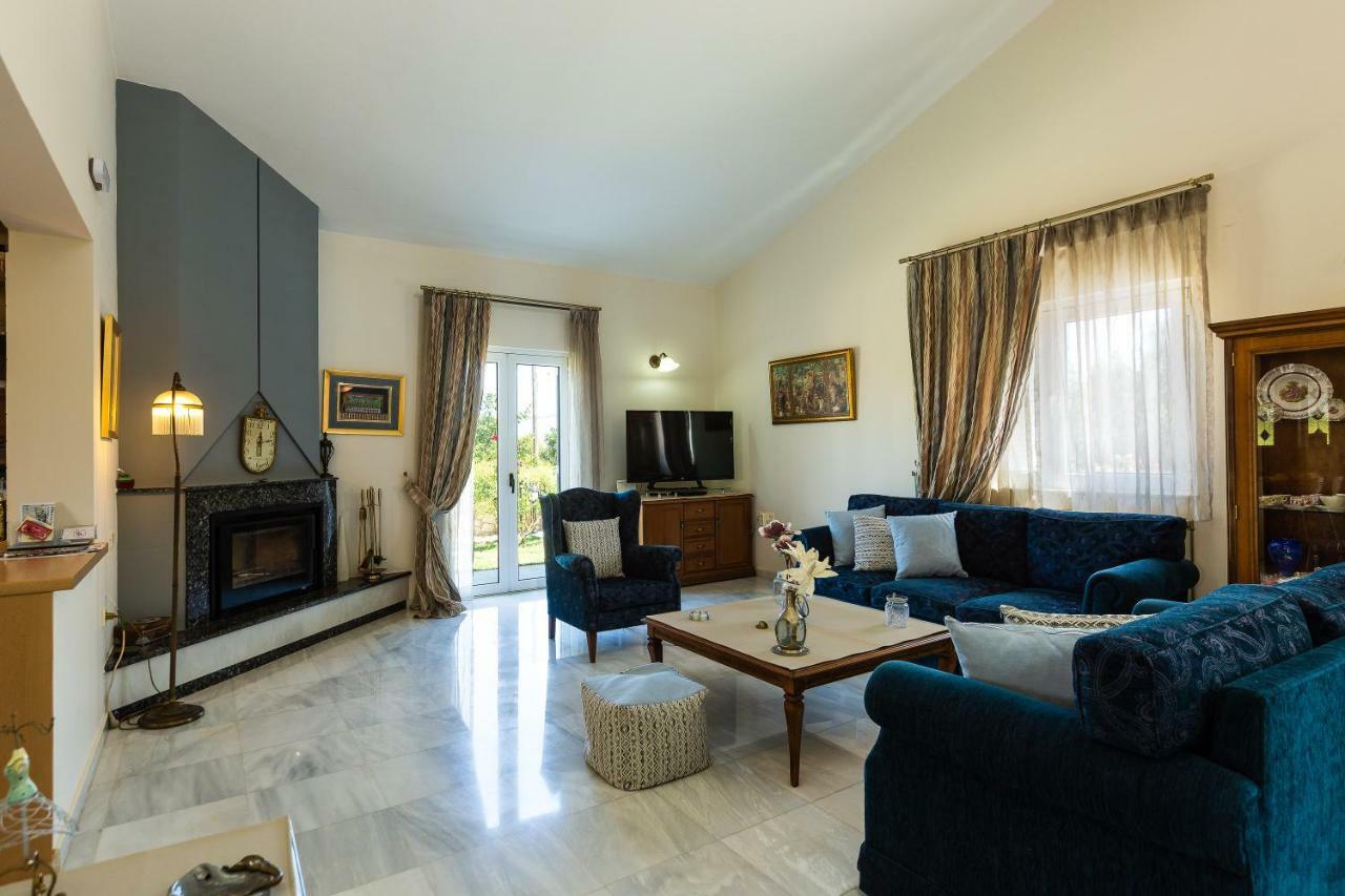 Carpe Diem-Luxury Villa With Private Pool Agia Paraskevi  Buitenkant foto